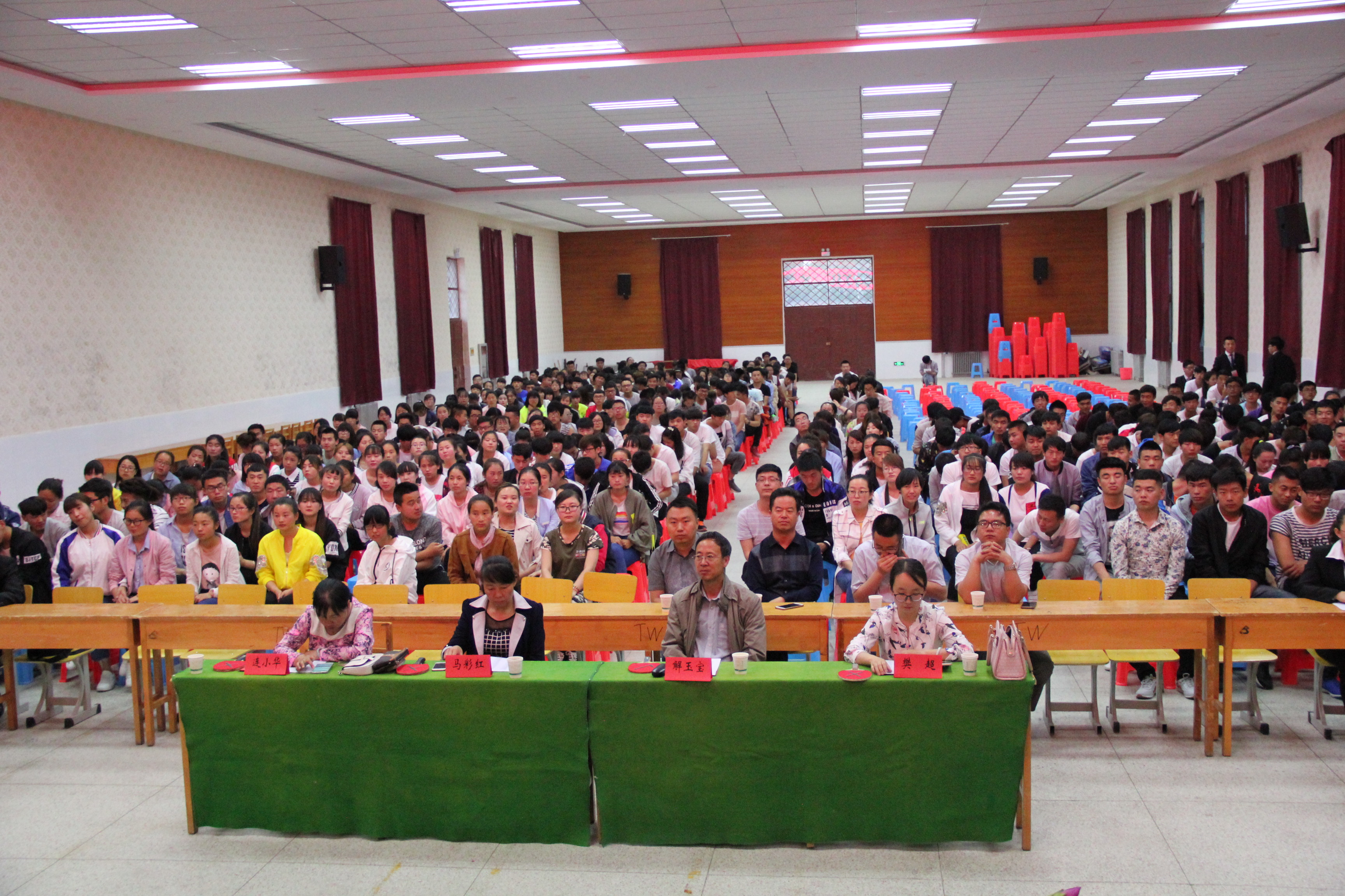 15ae6a26807a4e6198443971fa2354b5.JPG 15ae6a26807a4e6198443971fa2354b5.JPG