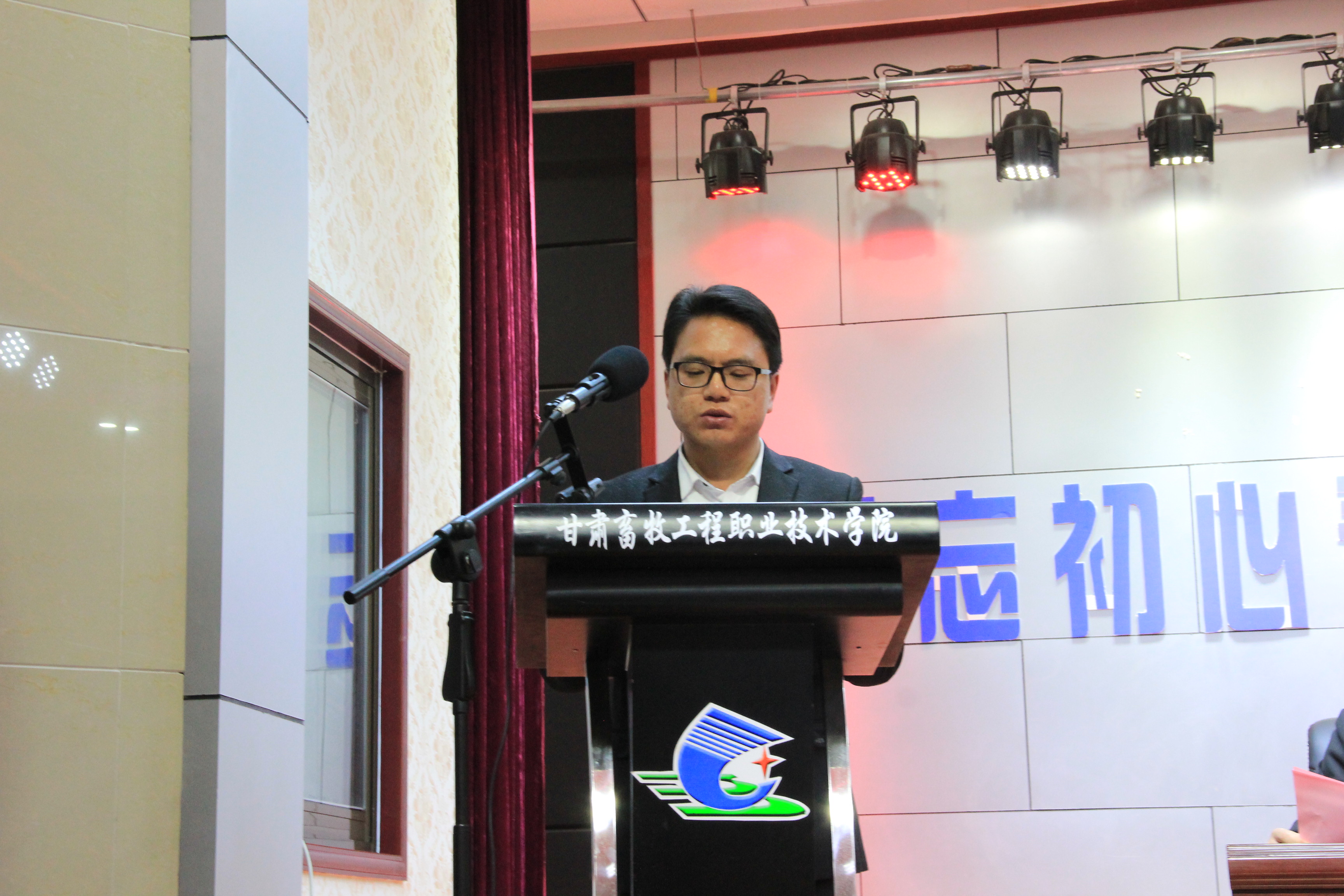 eec78c37128646748095fbd6d98a67e9.JPG eec78c37128646748095fbd6d98a67e9.JPG